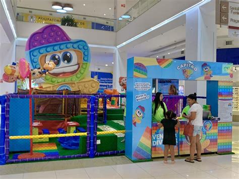 Parque temático do Capitão Pop It chega ao Atrium Shopping