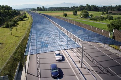 Apr S Le Fiasco De La Route Solaire Voici Lautobahn Solaire Plus