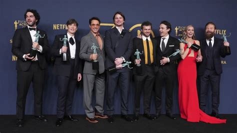 Ganan Oppenheimer Succession The Bear Y Pedro Pascal En Los Sag