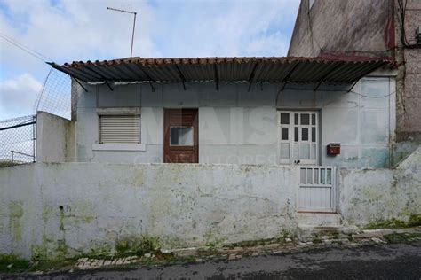 Casa Ou Moradia Venda Na Rua Da Boavista S N Camarate Camarate