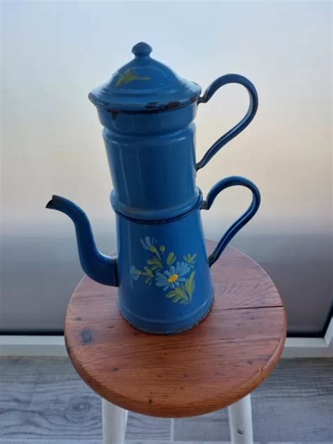 ANCIENNE CAFETIERE EMAILLEE Decor Floral Preserve Avec Relief EUR 130