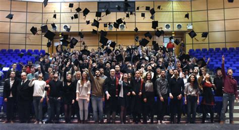 Celebrating recent graduates at ENS de Lyon | Site Ens international