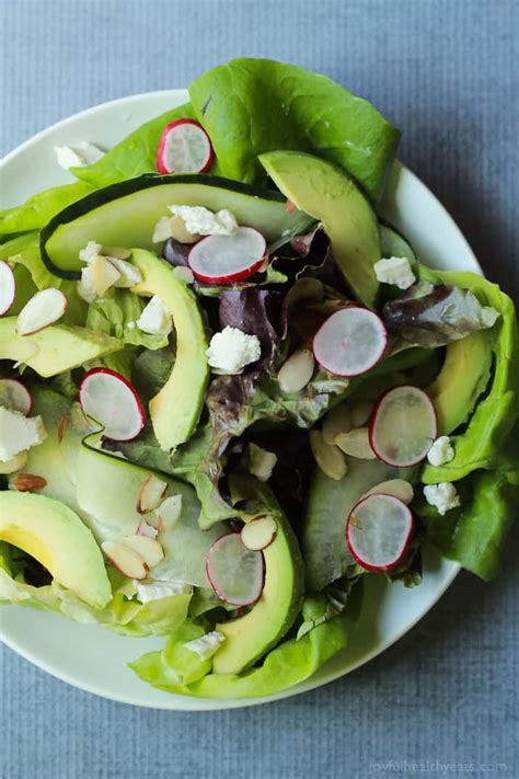 Fresh Avocado Butter Lettuce Salad With Lemon Vinaigrette Easy