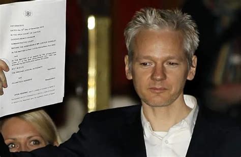 La Justicia Británica Avala La Extradición De Julian Assange A Eeuu