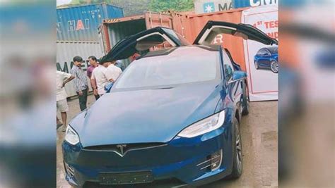 Indias First Tesla Model X 100d Lands In Mumbai Drivespark News