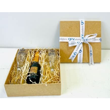 Kit Mini Chandon Personalizado A Sua Logo Marca Minimo 50 Und