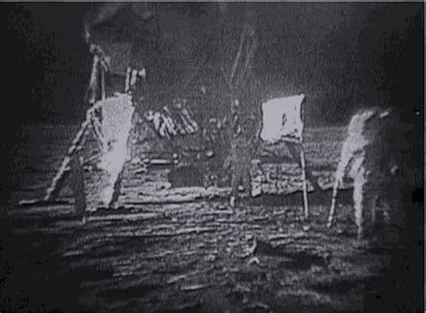 Neil Armstrong Stepping On The Moon GIFs Tenor