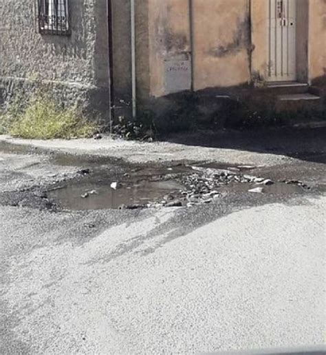 Reggio Calabria Degrado Ed Incuria Nella Periferia Sud Della Citt Foto