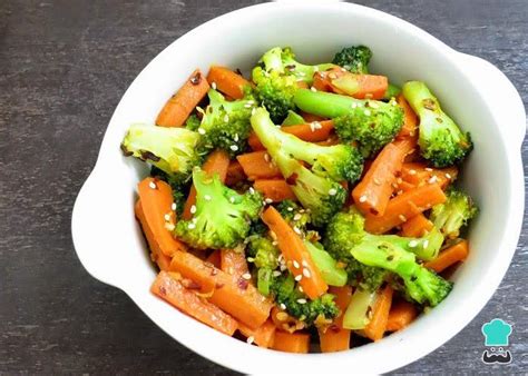 Salada De Br Colis E Cenoura Pronta Em Minutos