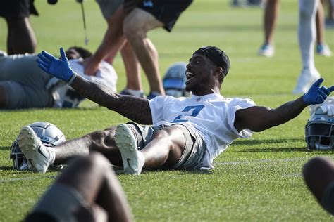 Detroit Lions Cj Gardner Johnson Carted Off Some Optimism Emerges