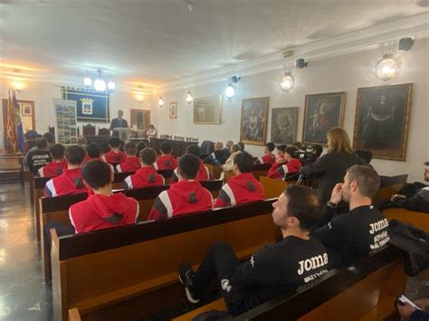 El Ayuntamiento De Tarazona Da La Bienvenida A Los Equipos