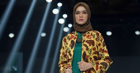 Hypeabis Koleksi Busana Hari Raya Di Indonesia Fashion Aesthetics