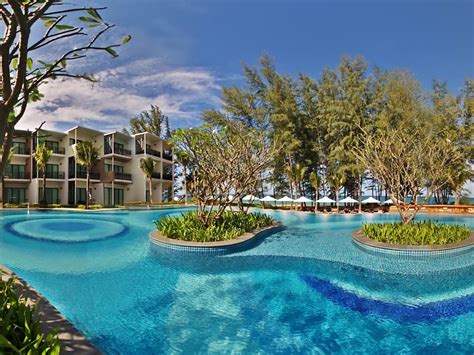 Holiday Inn Resort Phuket Mai Khao Beach Accommodation