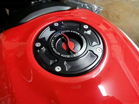 TWM Quick Action Aluminum Fuel Cap Ducati Panigale Streetfighter