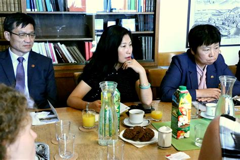 Ff Uk Navštívili Zástupci šanghajské East China Normal University