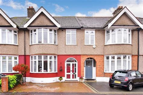 3 Bed Terraced House For Sale In Ashburton Avenue Ilford Essex Ig3 £