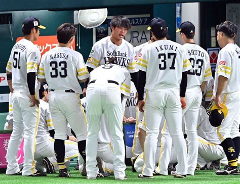 【動画】「きょう7対3で勝ちます」昇格即スタメンのソフトバンク井上朋也、声出しで予言⁉ 「うおーーい」先輩たちも大盛り上がり：「おっ！」で