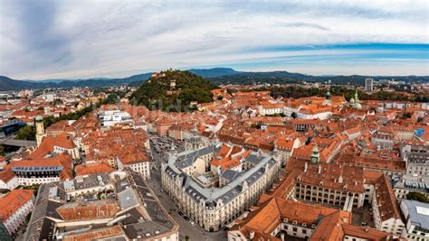 Graz Von Oben Geb Ude Der Stadtverwaltung Rathaus Am Marktplatz In