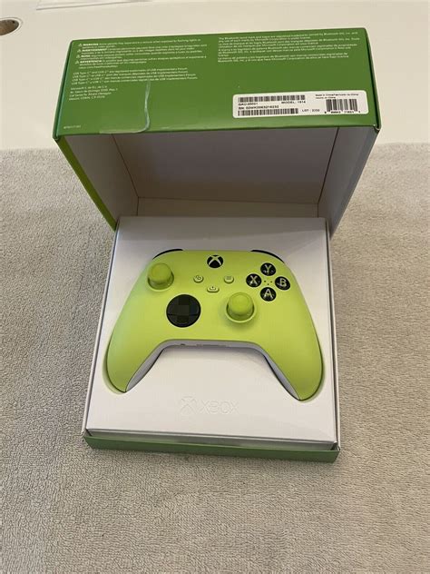 Microsoft Wireless Controller For Xbox Series X S Electric Volt