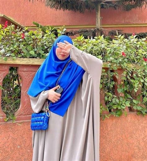 Pin Oleh K I Z H E E Di Hijab Wearing Model Baju Wanita Mode Wanita