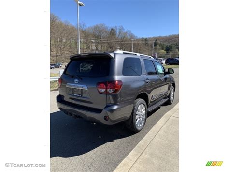 2019 Magnetic Gray Metallic Toyota Sequoia Platinum 4x4 132993246