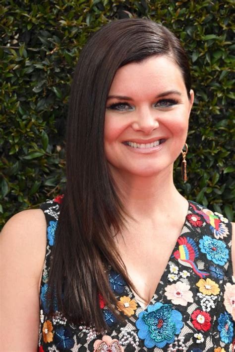 Heather Tom – HawtCelebs