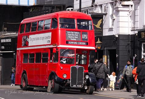 London Transport AEC Regent RT624 JXC 432 III Taking Part Flickr