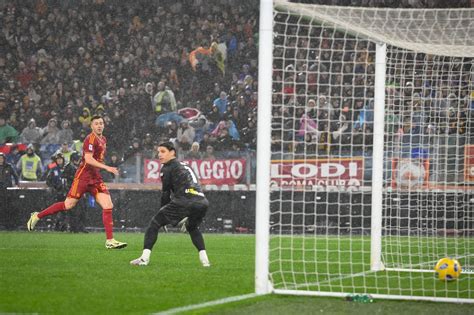 El Shaarawy Che Gol In Roma Inter Colpo Da Biliardo Pazzesco