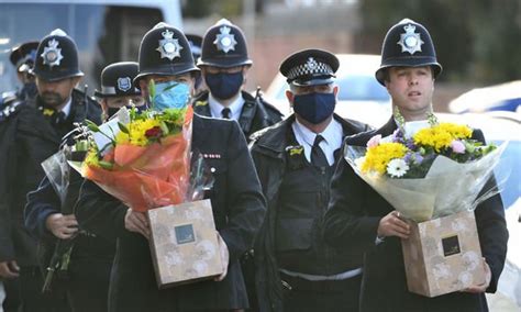 Croydon shooting: Police officer named - Who was Matt Ratana? | UK ...