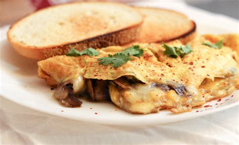 Mushroom and Cheese Omelette | Stuffed Omelette | Mirchi Tales