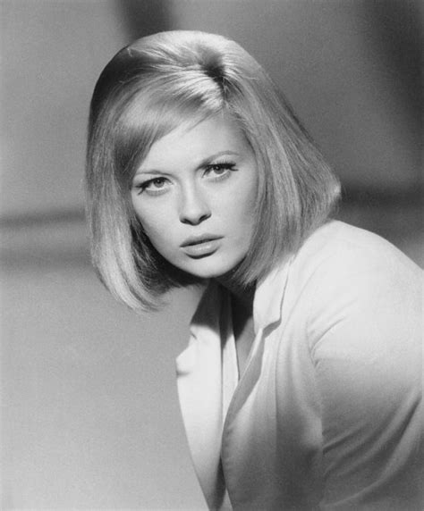 Young Faye Dunaway Life Story And Fabulous Photos From Her Early Career