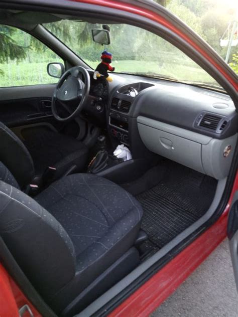 Renault Clio 1 2 16V 2002 God