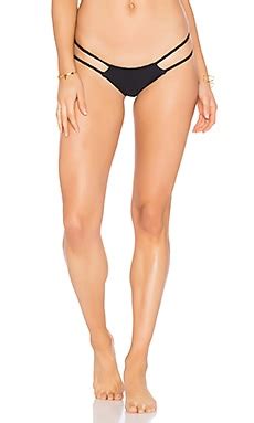 Frankies Bikinis Kaia Bikini Top In Jet Black Revolve