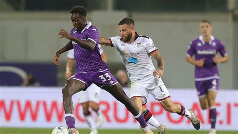 Serie A Fiorentina Cagliari Gonzalez Apre Nzola Chiude