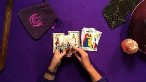 Descubre Tu Futuro En Cádiz Tarot Sí O No Lecturas Precisas Y