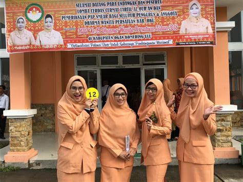 HUT Ke 19 Dharma Wanita Persatuan Kab OKU Disparbud OKU Dinas