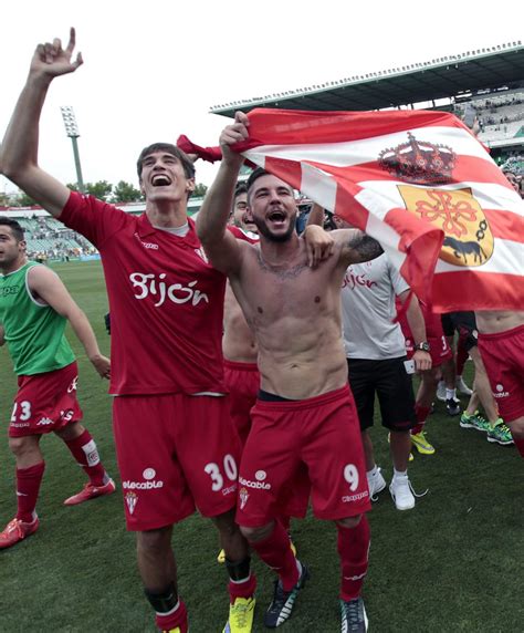 Ascenso del Sporting de Gijón Alegría de Primera AS