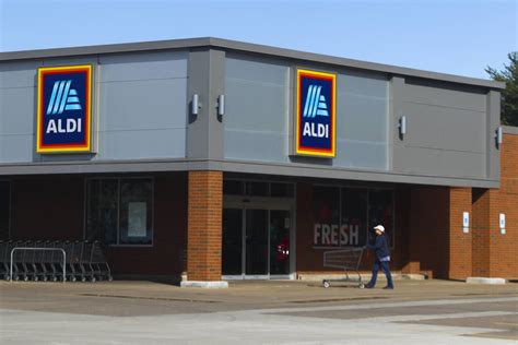 Is Aldi Open On Memorial Day Noami Belicia