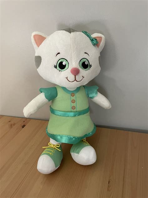 Daniel Tigers Neighborhood Friends Katerina Kittycat Plush 12” Talking