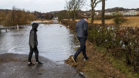 Bilister skal ud på omvej Veje i det vestlige Aarhus er også spærret