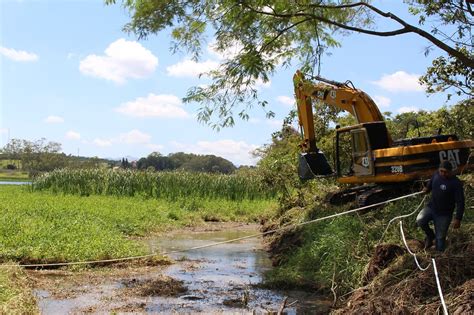 Prefeitura De Atibaia Investe Em Obras De Desassoreamento Na Represa Da