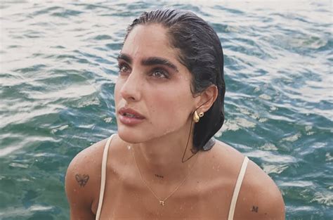 Isabella Ladera Regresa A Las Redes Tras Esc Ndalo Con Video Ntimo En Bikini