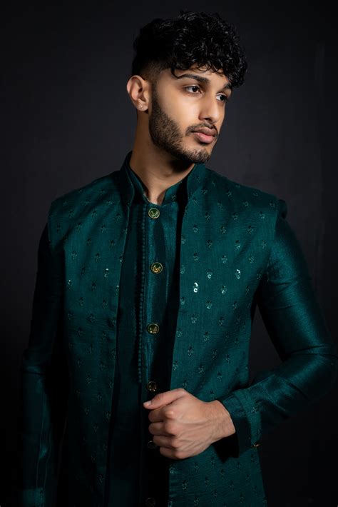 Sherwani Emerald Green Indo Western With Embroidered Sleeveless Long