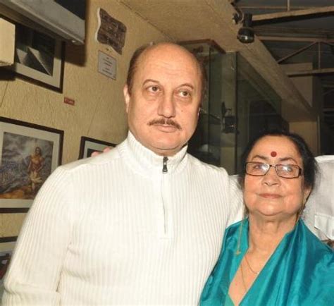 Anupam Kher Age, Wife, Family, Children, Biography » StarsUnfolded