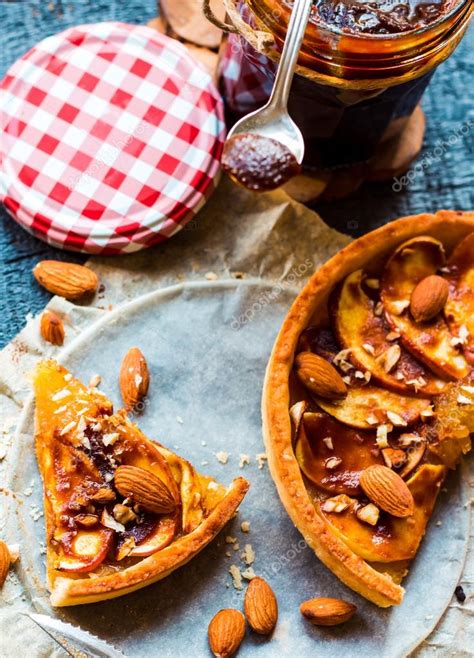 Apple Tart With Caramel A Piece Of Cake Top View — Stock Photo