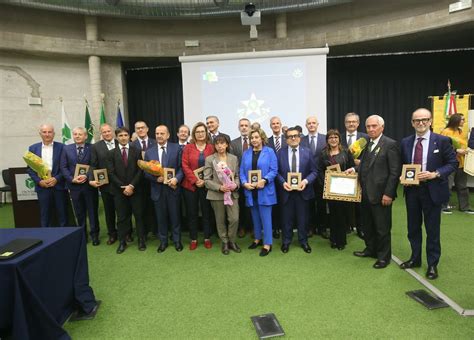 Monza E Brianza Ecco I Nuovi Maestri Del Lavoro Premiati Anche Gli