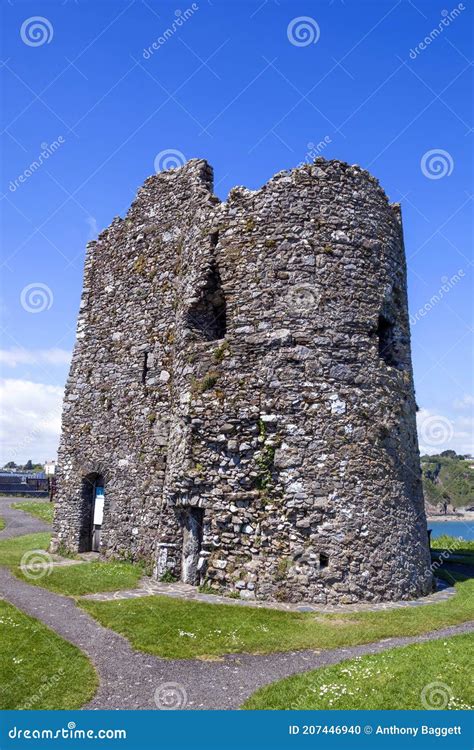 Tenby Castle Beach And St Catherines Island In Wales Stock Photo