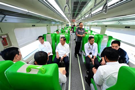 Sekretariat Kabinet Republik Indonesia Uji Coba Kereta Cepat Jakarta