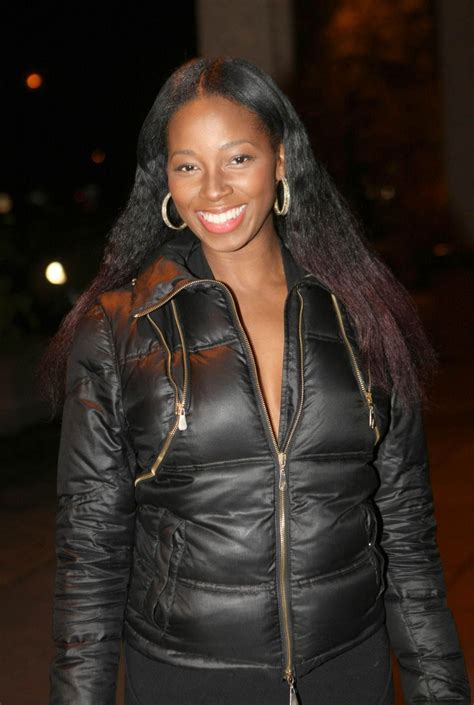 JAMELIA Arrives at RTE Studios in Dublin – HawtCelebs