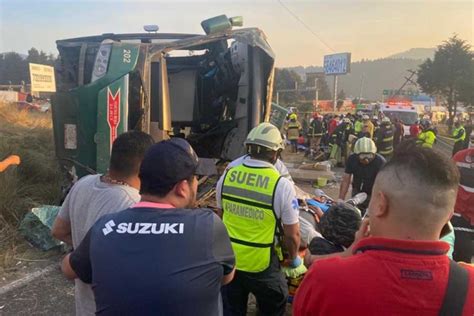 Se Voltea Autobús “flecha Roja” En La México Toluca Eran Peregrinos Que Iban A Chalma